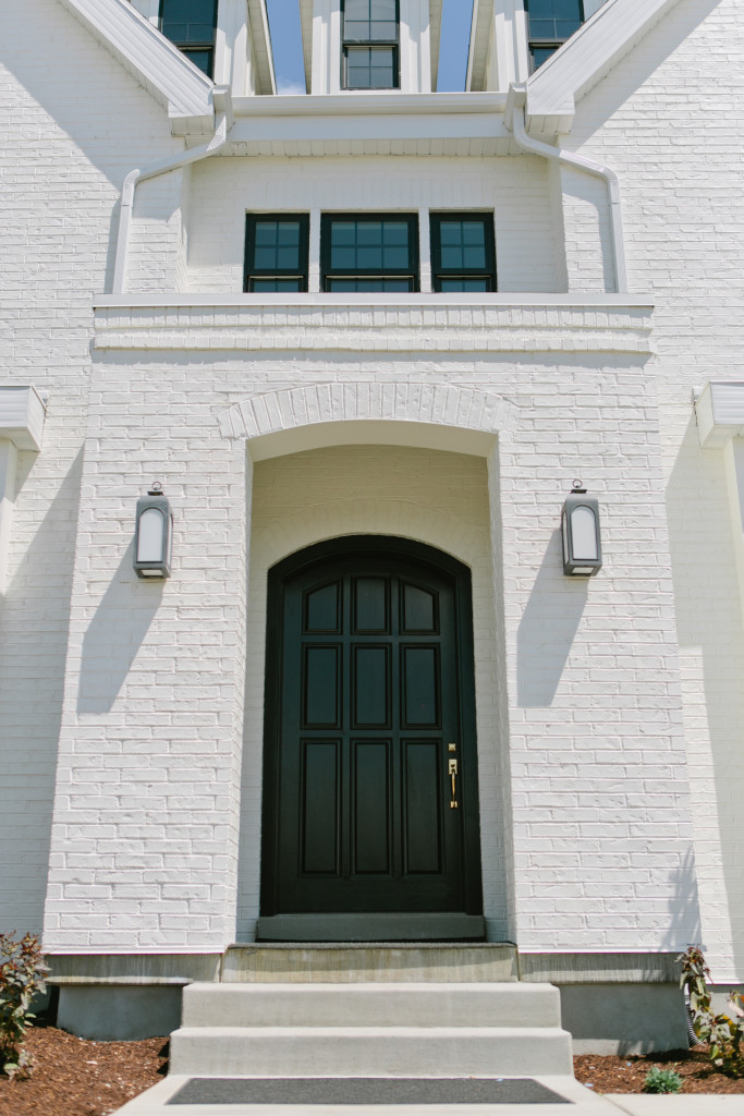 HL Modern farmhouse front door